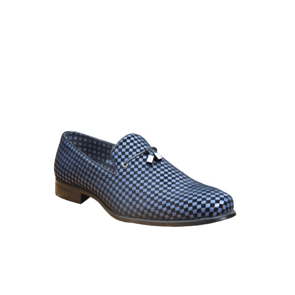 robin_marine_1017909478