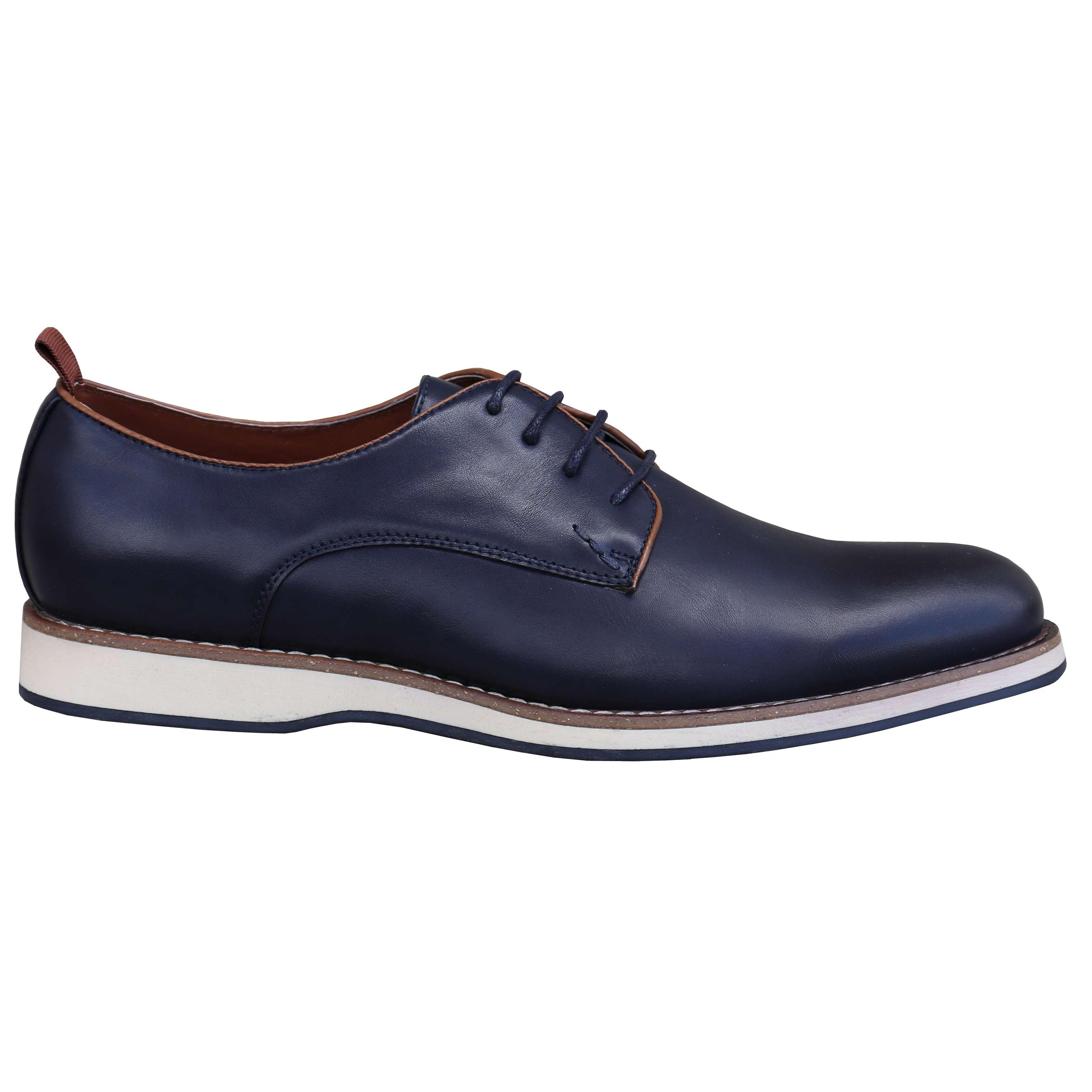 Le soulier Bobby couleurs